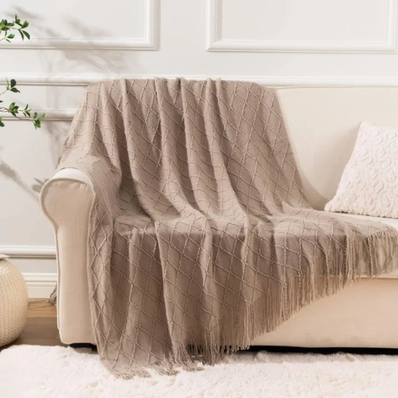 CozyLine – Knitted Throw Blanket with Diamond Pattern