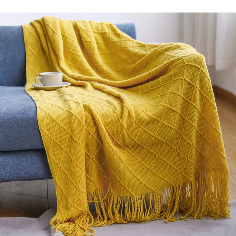 CozyLine – Knitted Throw Blanket with Diamond Pattern