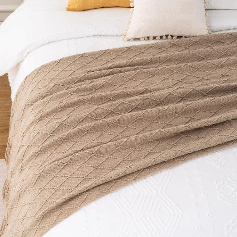 CozyLine – Knitted Throw Blanket with Diamond Pattern