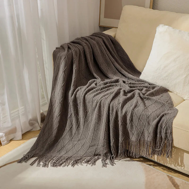 CozyLine – Knitted Throw Blanket with Diamond Pattern