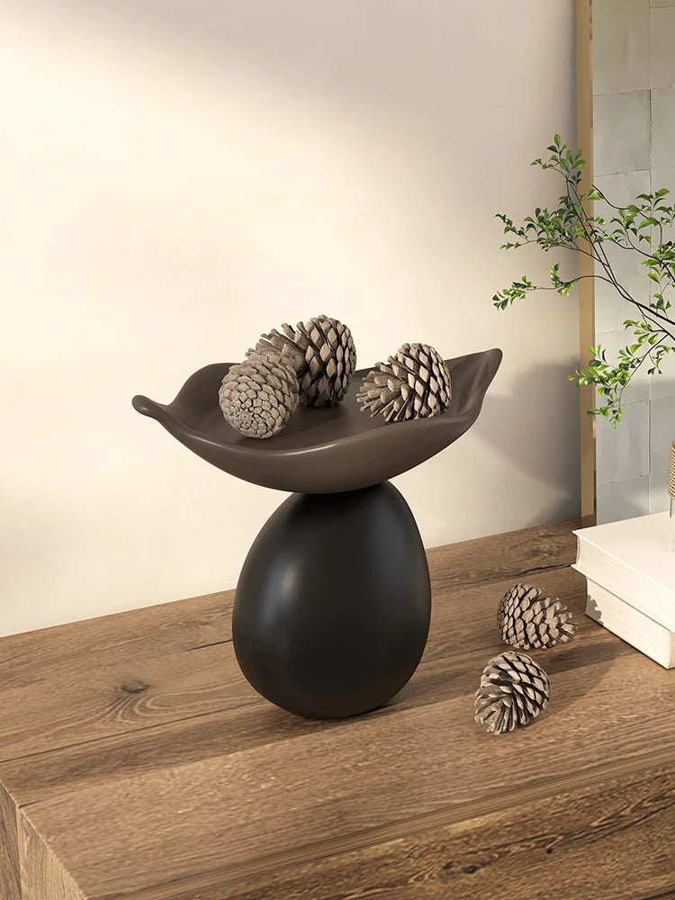 OvoForm – Modern Resin Sculpture Bowl
