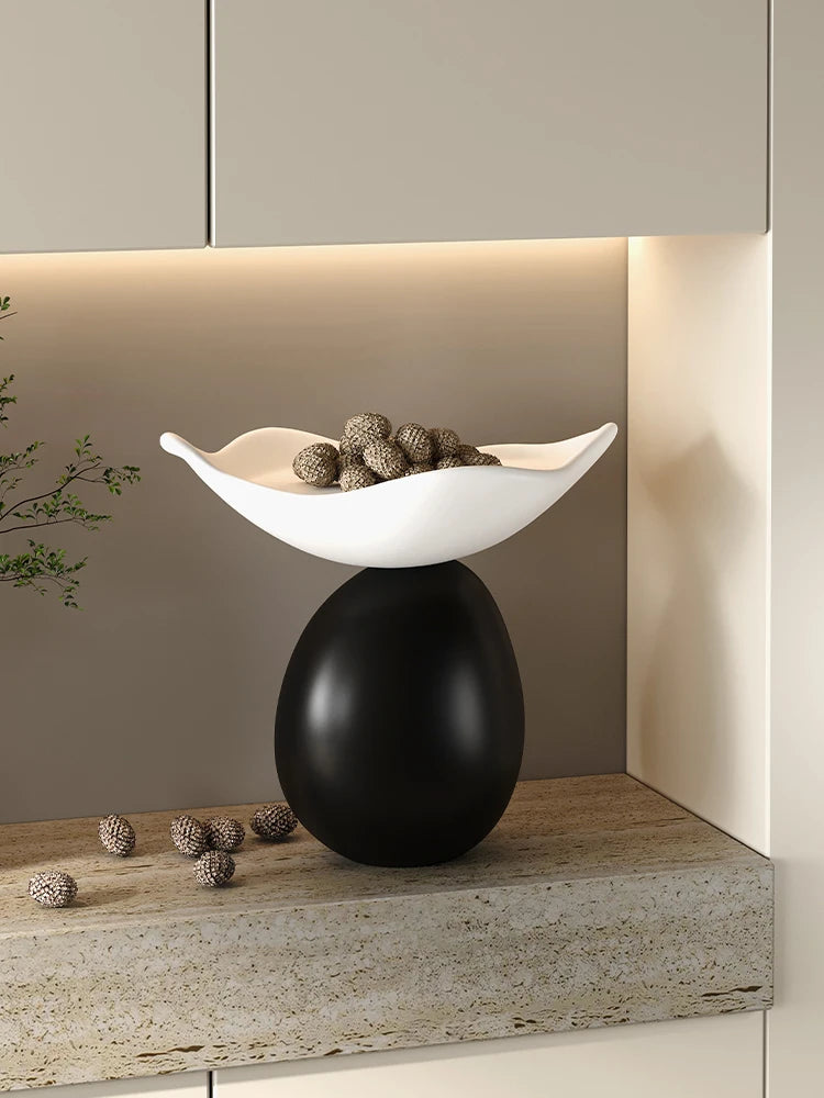 OvoForm – Modern Resin Sculpture Bowl