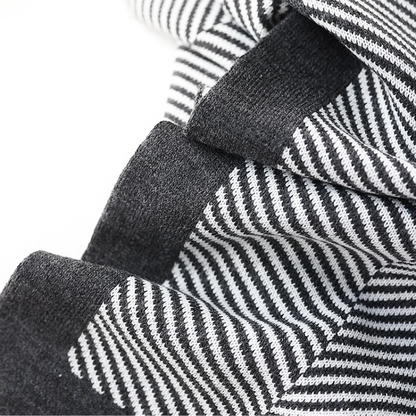 Classic Contrast Striped Throw