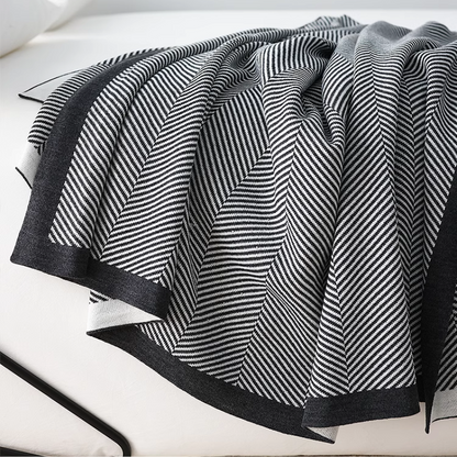 Classic Contrast Striped Throw