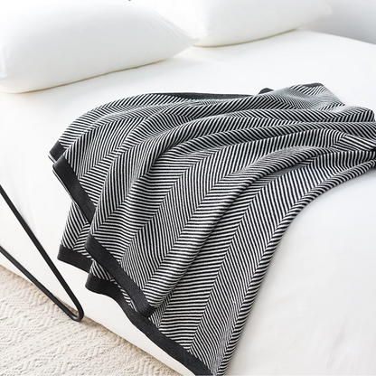 Classic Contrast Striped Throw
