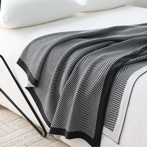 Classic Contrast Striped Throw