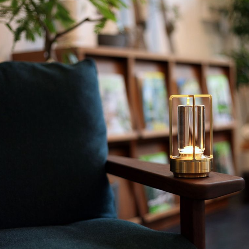 Lumen Glow – Modern Candle Holder