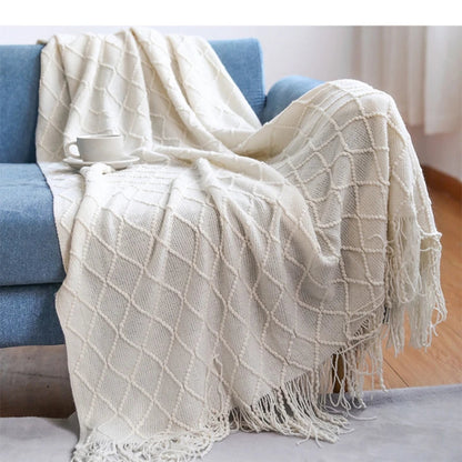 CozyLine – Knitted Throw Blanket with Diamond Pattern