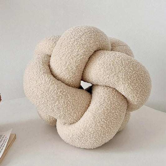 KnotMe – Modern Decorative Knot Cushion