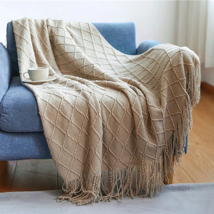 CozyLine – Knitted Throw Blanket with Diamond Pattern